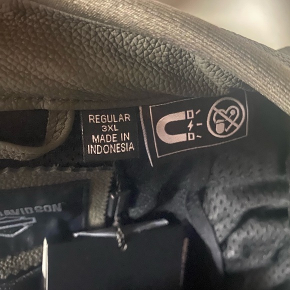 Harley Davidson thick leather water proof riding jacket - Picture 11 of 16